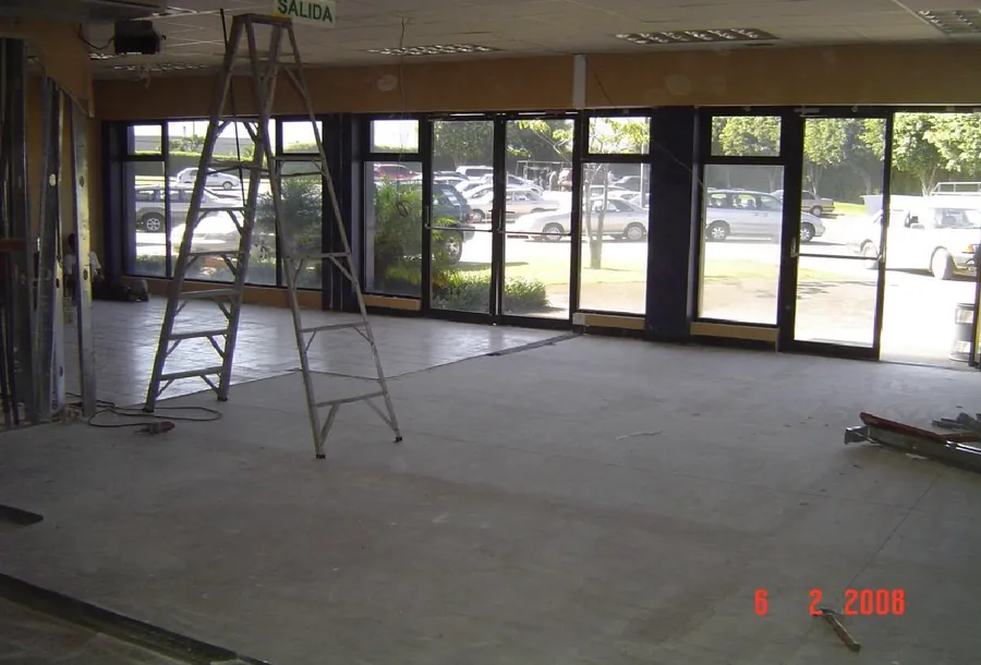 Oficinas Continental Group Heredia Costa Rica remodelación corporativa